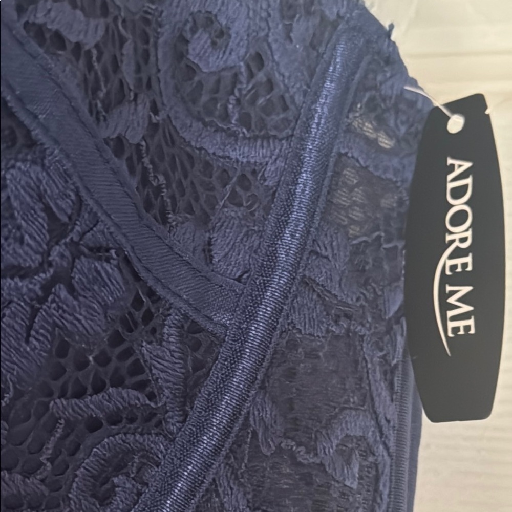 Adore me Luxurious Blue Lace  Bra with Underwire - Picture 7 of 9